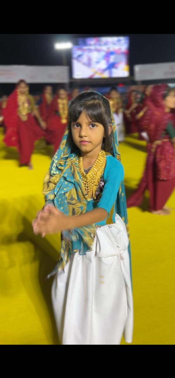 પોરબંદર માં મહેર સમાજ દ્વારા પરંપરાગત રાસ યોજાયો.