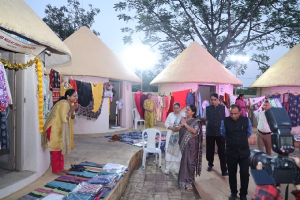 ગાંધીનગર ખાતે શુભારંભ