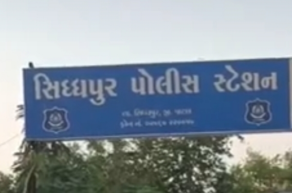 સિદ્ધપુરમાં બેફામ કાર ચાલકે બાળકીને ટક્કર મારી, કારચાલક ફરાર