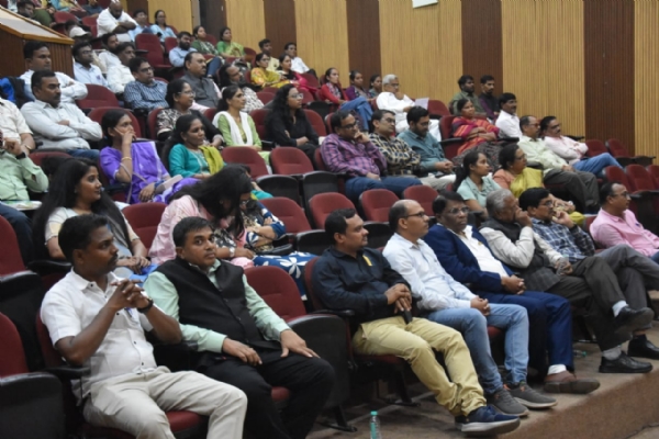 આદિજાતિ લેખકોની એક દિવસીય કોન્કલેવ યોજાઈ