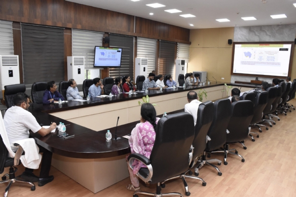 ગાંધીનગર ખાતે બેઠક યોજાઈ