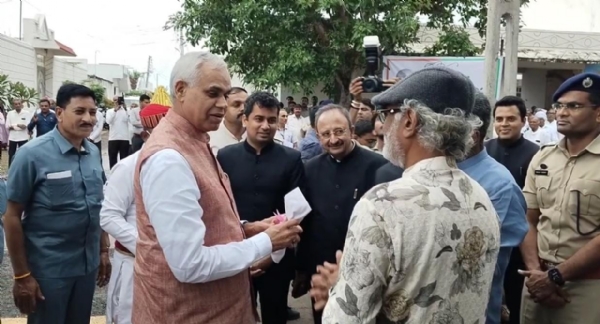 રાજ્યપાલ આચાર્ય દેવવ્રતજી પ્રતાપગઢ ખાતે : પ્રાકૃતિક ખેતી અને સ્વચ્છતાનો સંદેશ
