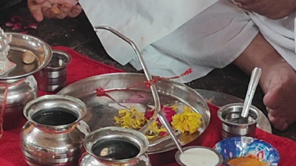 Ambaji mandir ni chavi ni puja