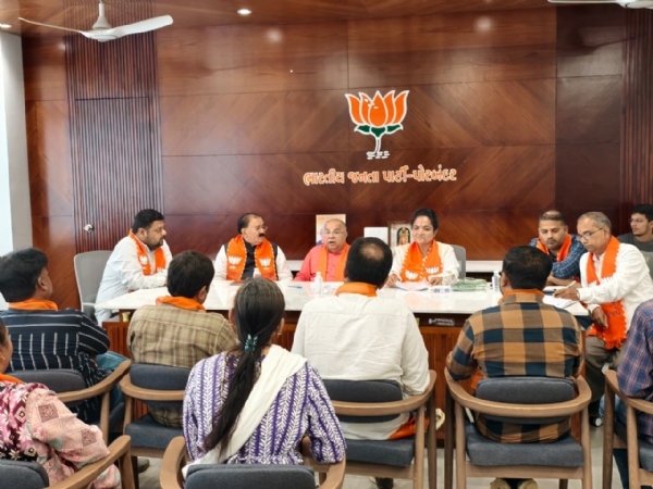 પોરબંદરમાં વડાપ્રધાનના જન્મદિન નિમિતે સેવા પખવાડિયા નું આયોજન.