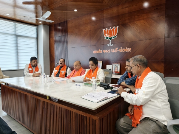 પોરબંદરમાં વડાપ્રધાનના જન્મદિન નિમિતે સેવા પખવાડિયા નું આયોજન.