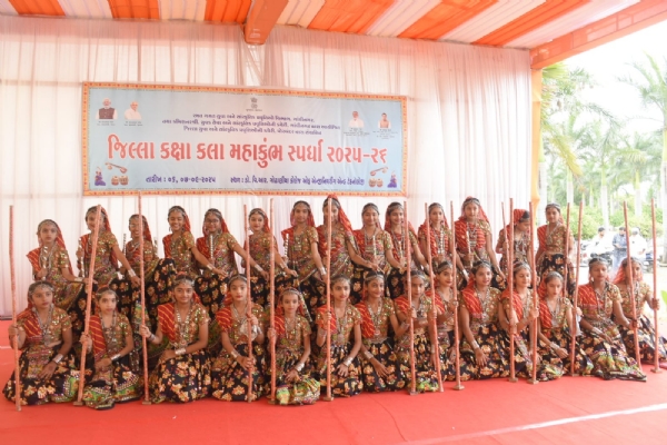 પોરબંદર જિલ્લાકક્ષાની કલા મહાકુંભ-સ્પર્ધાનો શુભારંભ.