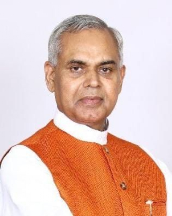 રાજ્યપાલ આચાર્ય દેવવ્રત