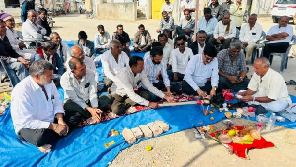 બગસરા તાલુકાના કાગદડી ગામે રૂ. 25 લાખના ખર્ચે બનનાર ગ્રામ પંચાયત ભવનનું ખાતમુહૂર્ત