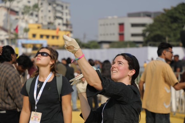 सूरत में आयोजित अंतरराष्ट्रीय पतंग महोत्सव-2026