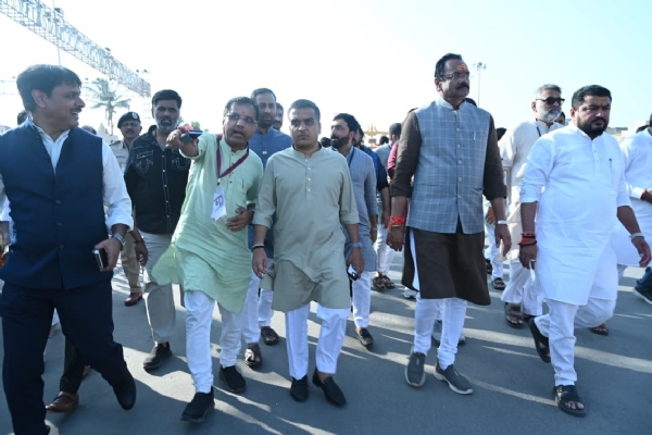 રાજ્ય મંત્રી  હર્ષ સંઘવીએ સ્થળ મુલાકાત લઈ કાયદો-વ્યવસ્થાની સમીક્ષા કરી