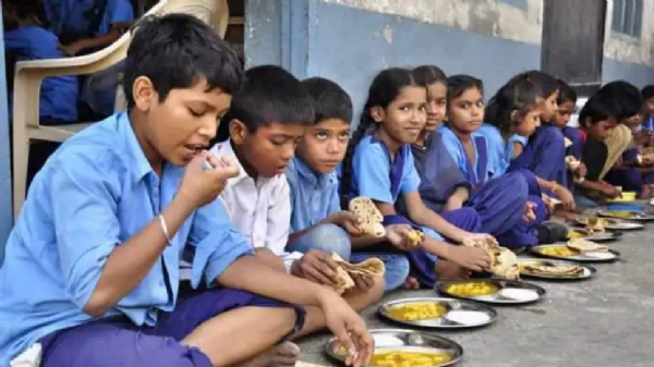 શાળાના બાળકોને ભોજન યોજના