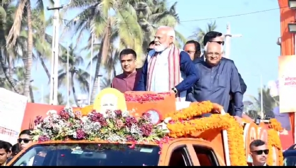 સોમનાથ ખુલી  જીપમાં ભક્તોનું