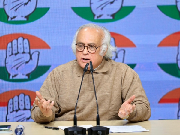 કોંગ્રેસના મહાસચિવ જયરામ રમેશ