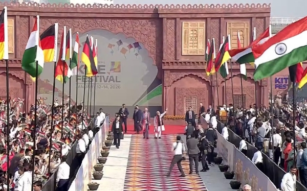 અમદાવાદમાં પ્રધાનમંત્રી મોદી અને જર્મન ચાન્સેલર ફ્રેડરિક મર્જ અમદાવાદમાં પ્રધાનમંત્રી મોદી અને જર્મન ચાન્સેલર ફ્રેડરિક મર્જ