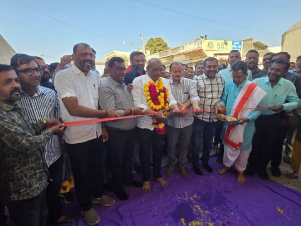 અમરેલી શહેરના ચકરગઢ રોડ પર ડબલ રેલવે અન્ડર બ્રિજનું લોકાર્પણ, ટ્રાફિક સમસ્યાનો કાયમી ઉકેલ અમરેલી શહેરના ચકરગઢ રોડ પર ડબલ રેલવે અન્ડર બ્રિજનું લોકાર્પણ, ટ્રાફિક સમસ્યાનો કાયમી ઉકેલ