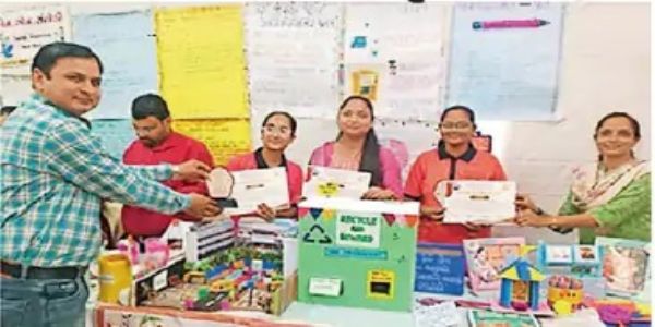 જામનગર જિલ્લાના વિજ્ઞાન પ્રદર્શનમાં ધ્રોલની શાળાની વિજ્ઞાન પ્રદર્શનની બે કૃતિઓ ઝોન કક્ષાએ પસંદગી પામી