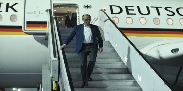 જર્મન ચાન્સેલર ફ્રેડરિક મર્જ ભારત પહોંચ્યા, અમદાવાદમાં સ્વાગત