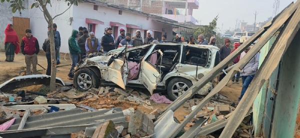 અકસ્માત ગ્રસ્ત વાહન અકસ્માત ગ્રસ્ત વાહન