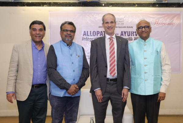 એએમએ દ્રારા એલોપેથી – આયુર્વેદ ચોકસાઈ અને શાણપણનો સમન્વય વિષય પર ડૉ.ચાર્લ્સ એલ્ડર દ્રારા વિશેષ વ્યાખ્યાન