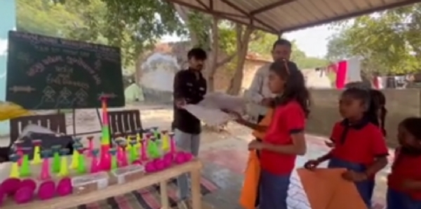 ઉતરાયણે સદગુરુ પરિવાર દ્વારા બાળકોને પતંગ-દોરીનું વિતરણ