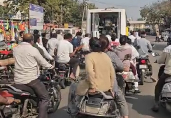 સિદ્ધપુરના ગાંધીવાદી કાર્યકર રમીલાબેન ગાંધીનું નિધન, અંતિમયાત્રામાં મોટી સંખ્યામાં નગરજનો, અનુયાયીઓ અને શુભેચ્છકો જોડાયા