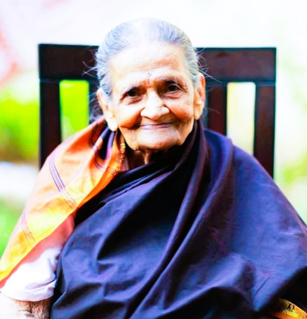 પૂજ્ય શાંતાક્કા જીના માતા શ્રીમતી રાજમ્માજી પૂજ્ય શાંતાક્કા જીના માતા શ્રીમતી રાજમ્માજી