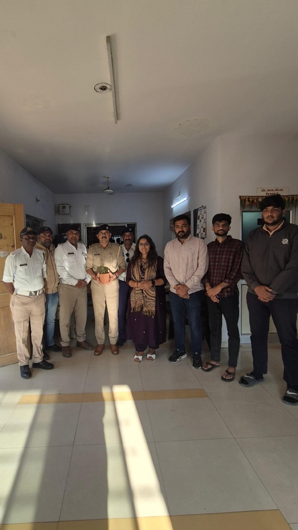 ટ્રાફિક પોલીસની સંવેદનશીલ કામગીરીથી યુવાનનો જીવ બચ્યો.