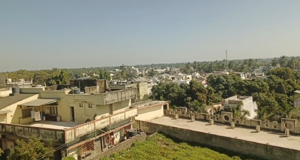 કોડીનાર શહેર અને સમુદ્રના ગ્રામ્ય વિસ્તારમાં કોડીનાર શહેર અને સમુદ્રના ગ્રામ્ય વિસ્તારમાં