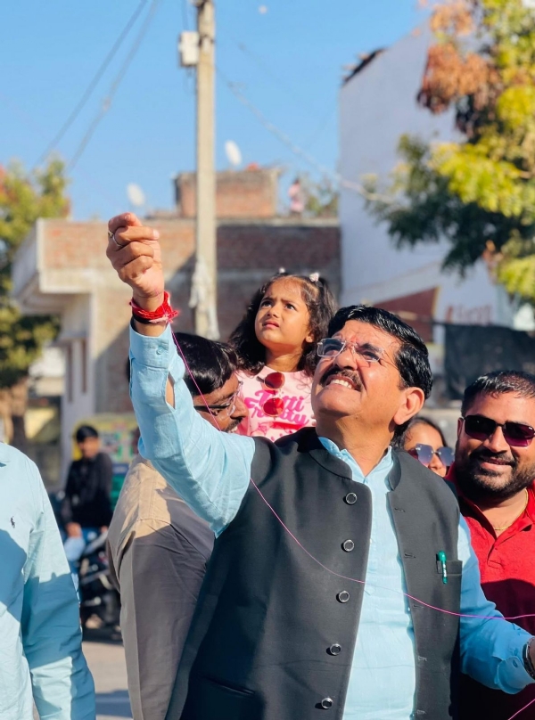 મહેસાણા સાંસદ હરિભાઈ પટેલે ઉત્તરાયણ પર્વની ધામધૂમથી ઉજવણી કરી