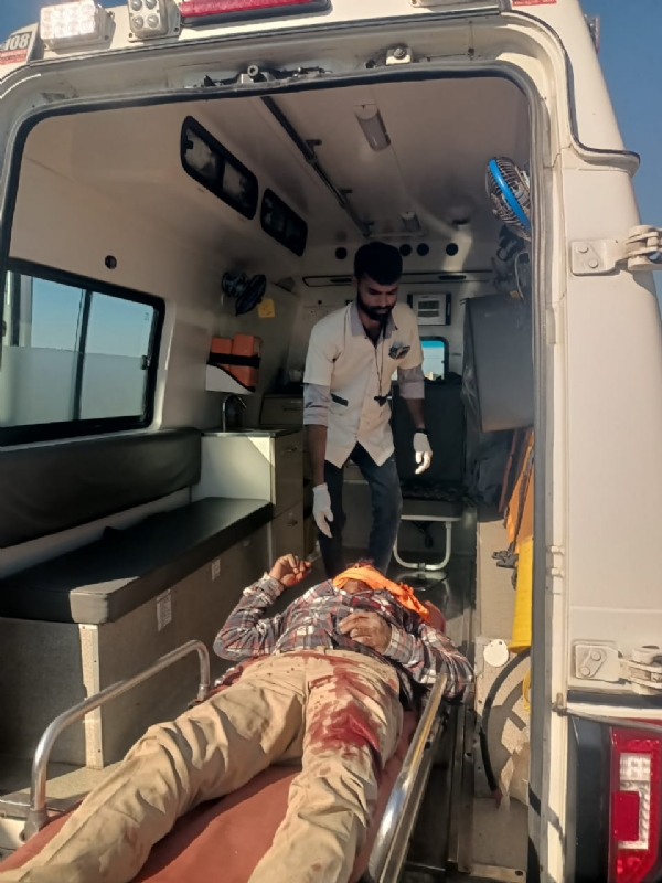 14 જાન્યુઆરીના રોજ 108ની ટીમે 14 મેજર કેશ હેન્ડલ કર્યા. 14 જાન્યુઆરીના રોજ 108ની ટીમે 14 મેજર કેશ હેન્ડલ કર્યા.