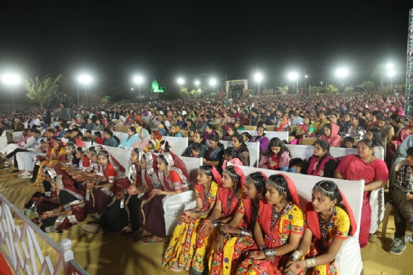 હણોલ ગામે યોજાયેલા સાંસ્કૃતિક કાર્યક્રમ