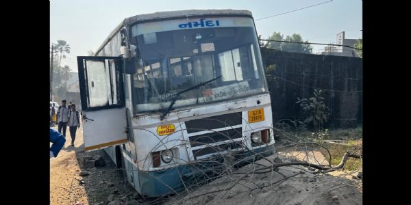 ઝગડિયા નજીક 16 મુસાફરોને લઈને જતી એસ.ટી.બસની બ્રેક ફેઈલ