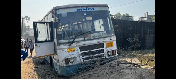 ઝગડિયા નજીક 16 મુસાફરોને લઈને જતી એસ.ટી.બસની બ્રેક ફેઈલ