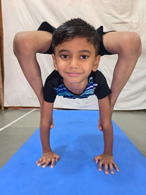 મહેસાણા જિલ્લાના કડીના 6 વર્ષના ઈન્દ્રસિંહ ઠાકોર બન્યા ‘ગ્રાન્ડ માસ્ટર’