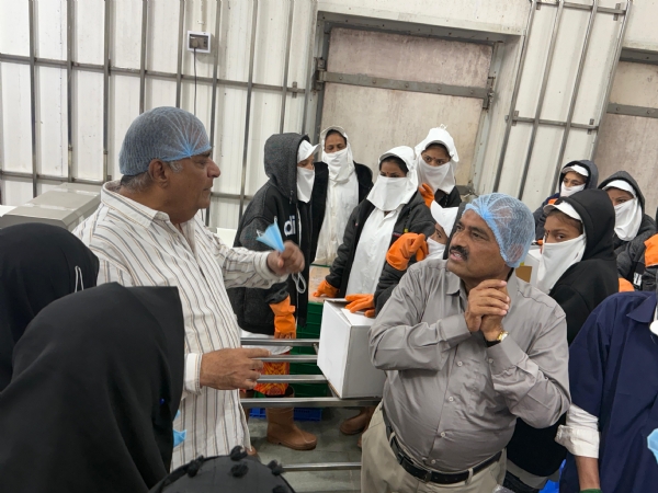 મદરેસા સ્કૂલ ના વિદ્યાર્થીઓએ સી ફૂટ કંપનીની ઔદ્યોગિક મુલાકત લીધી.