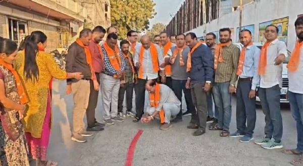 અમરેલી ભાજપ કાર્યાલયે ફટાકડા ફોડી ઉજવણી