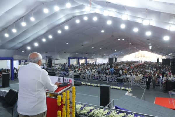 સાધન સહાયનું દિવ્યાંગોજનોને વિતરણ કર્યુ