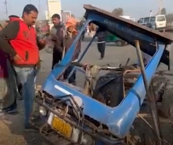 પાટણમાં શાકભાજી વેચીને પરત ફરતા બે સગા ભાઈઓને ટર્બો ટ્રકે ટક્કર મારતા બંનેના મોત નિપજ્યા હતા.