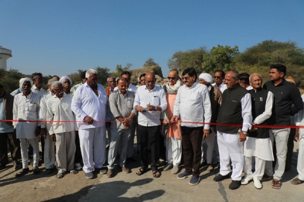 ઝર ગામમાં અઢી કરોડના વિકાસ કામોનું ભવ્ય લોકાર્પણ