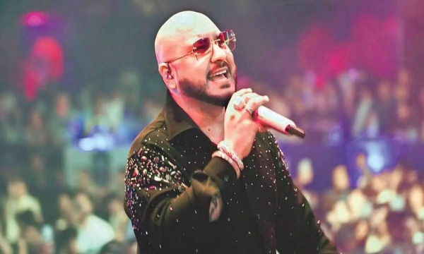 બોલીવુડ ગાયક બી. પ્રાક