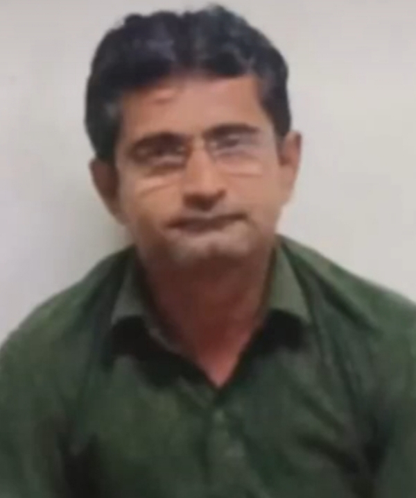 પાડલા ગામેથી મેડિકલ ડિગ્રી અને લાયસન્સ વગર પ્રેક્ટિસ કરતો એક બોગસ ડોક્ટર ઝડપાયો