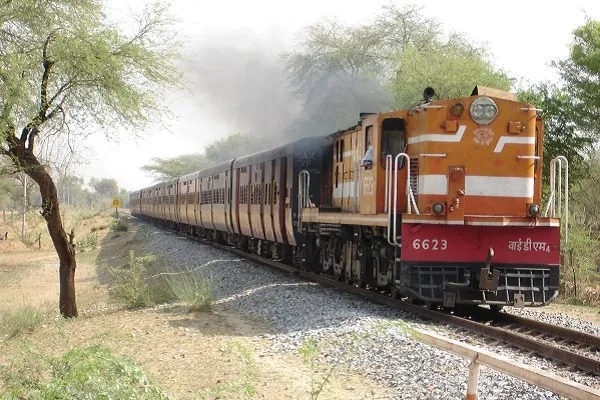 વેરાવળ–દેલવાડા–વેરાવળ ટ્રેનોનો