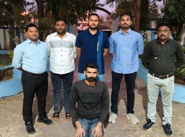 ૧૧ વર્ષથી ફરાર લીસ્ટેડ આરોપી દિપુ પંજાબથી ઝડપાયો