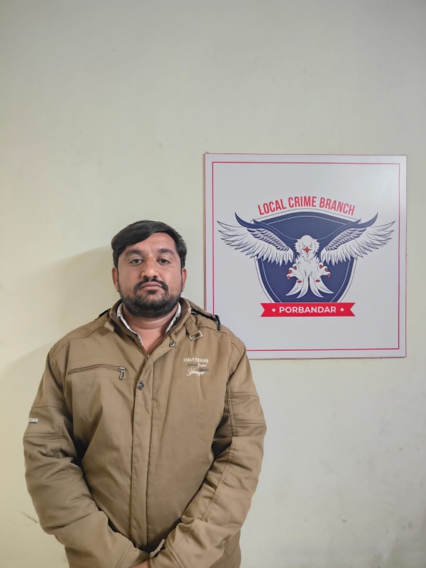 વિદેશી દારૂના જથ્થા સાથે ઝડપાયેલા શખ્સને પાસા હેઠળ અમદાવાદ જેલમાં મોકલાયો.