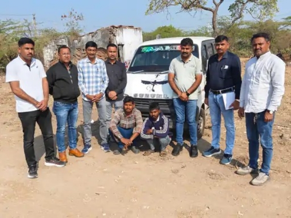 ઈકો કારની ચોરીના આરોપી