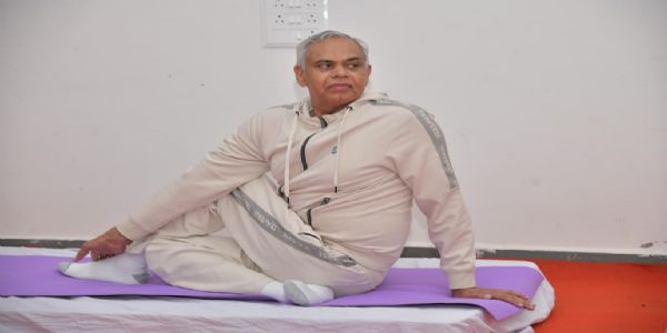 રાજ્યપાલ આચાર્ય દેવવ્રતનું વિરમપુર ખાતે કન્યા સાક્ષરતા નિવાસી શાળામાં સાદગીપૂર્ણ રાત્રી નિવાસ