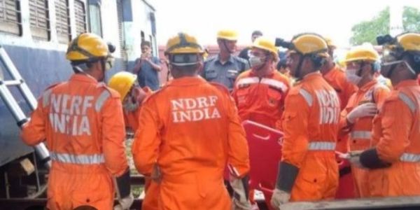 પ્રધાનમંત્રી અને ગૃહમંત્રીએ, સ્થાપના દિવસ પર બહાદુર એનડીઆરએફ સૈનિકોને નમન કર્યા