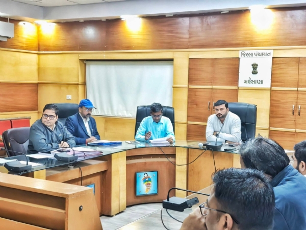 માન. મિહિલ પટેલના અધ્યક્ષસ્થાને જાહેર આરોગ્ય સમિતિની બેઠક યોજાઈ