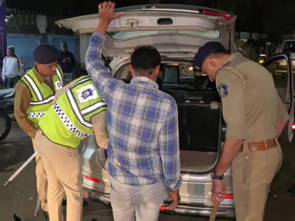 વાહન ચેકીંગ