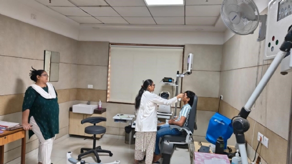 અમદાવાદની નગરી આંખની હોસ્પિટલમાં સેવાની સરવાણી